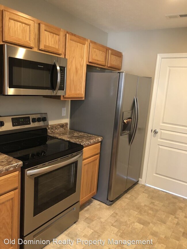 Building Photo - 3 br, 2.5 bath House - 437 Leslie Court