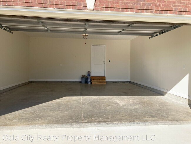 Building Photo - 3 br, 2 bath House - 23 Whistling Oaks Bou...
