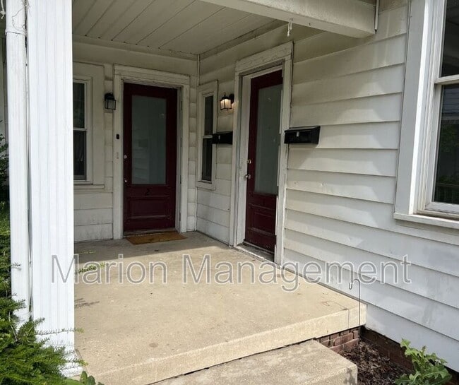 Building Photo - 716 N Meridian St