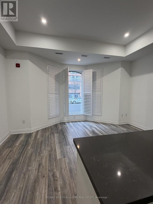 Photo du bâtiment - 217 Jarvis St