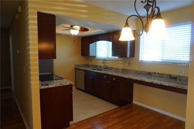 Building Photo - 10947 SW 83rd Ct