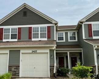 Building Photo - 2427 Golf Ridge Cir