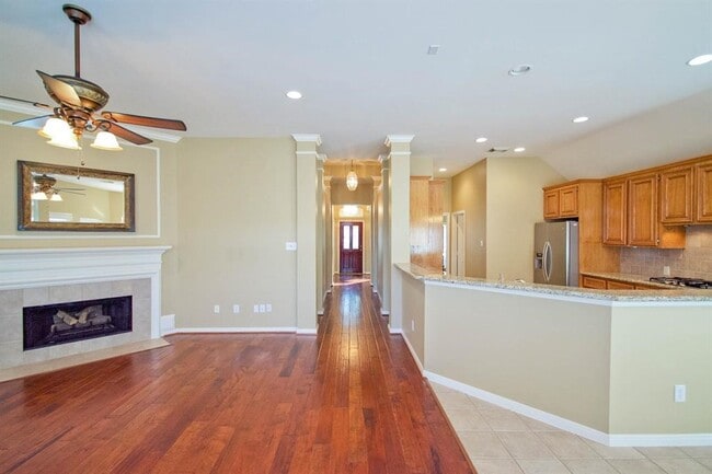Foto del edificio - 15906 Linwood Manor Ct