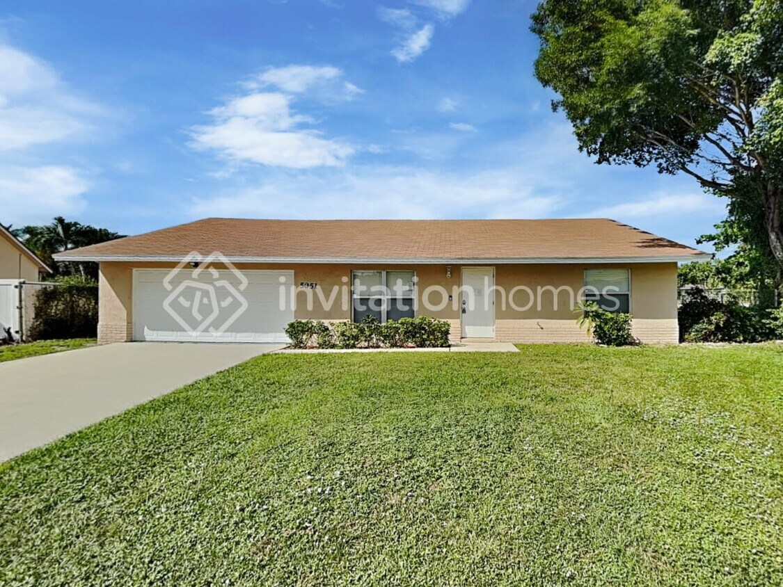 Primary Photo - 5051 Boa Cir
