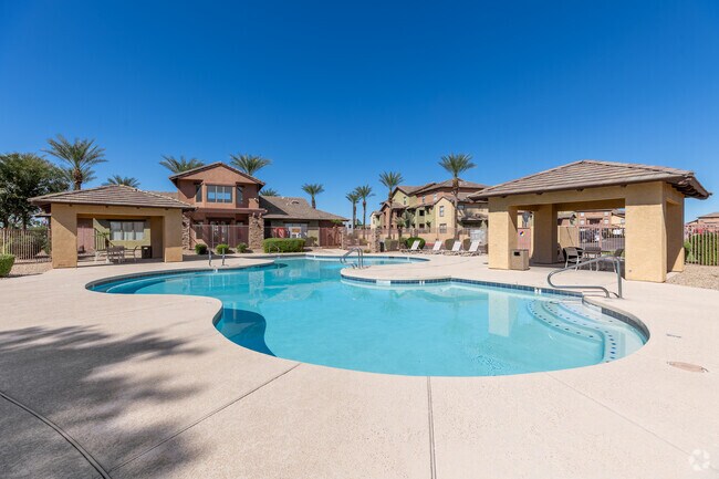 Piscina principal - San Angelin Apartments