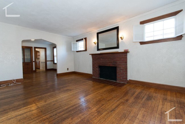 Foto del edificio - 236 Corey Rd