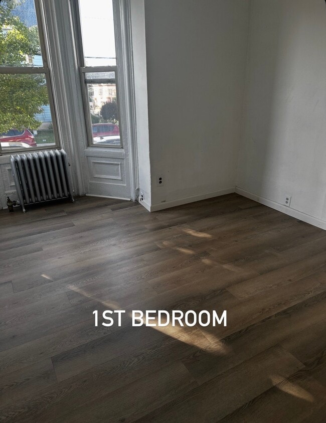 Building Photo - 327 Paulison Ave