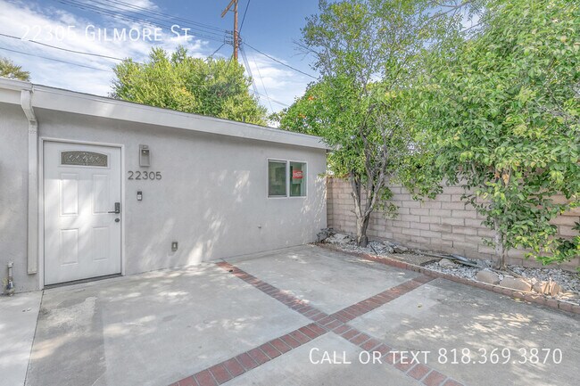 Foto del edificio - 22305 Gilmore St