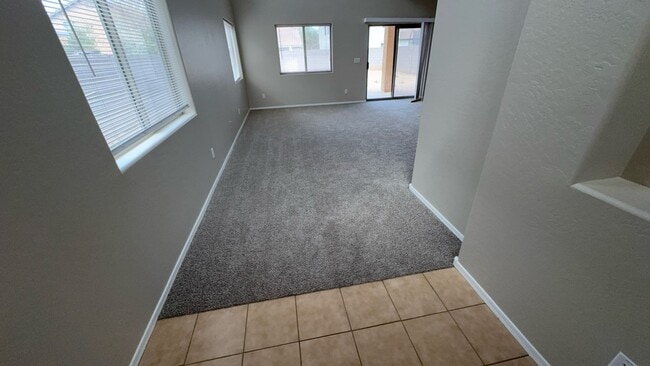 Building Photo - 41232 N Cambria Dr