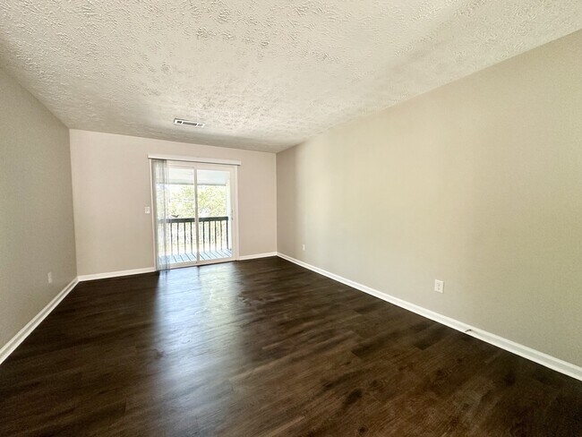 Foto del edificio - 2825 Snow Rd