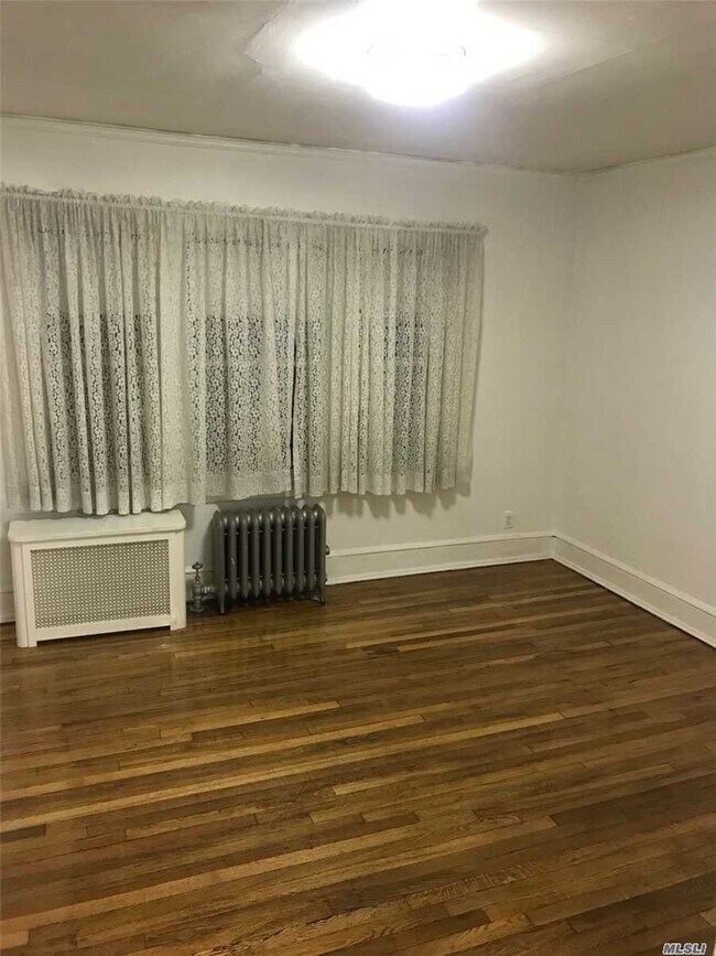 Building Photo - 32-38-38 54th St