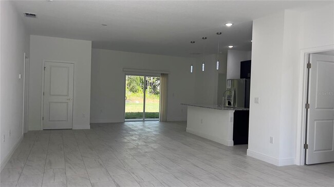 Building Photo - 5027 SW 165th St Rd