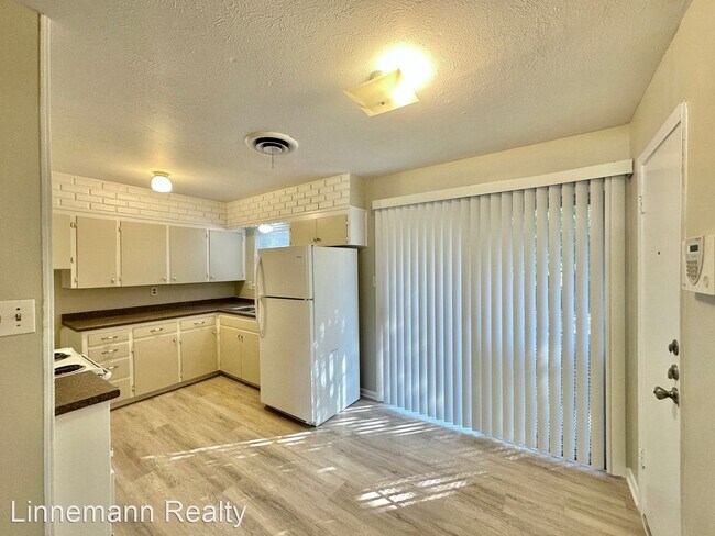 Foto del edificio - 3 br, 1 bath House - 707 W Lincoln Avenue