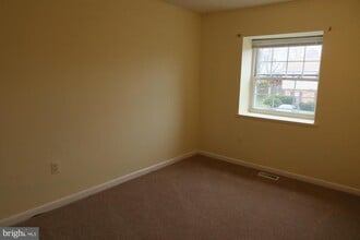 Building Photo - 3514 Cranmer Mews