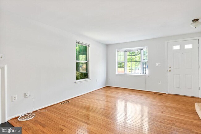 Foto del edificio - 31 Palmer Ct