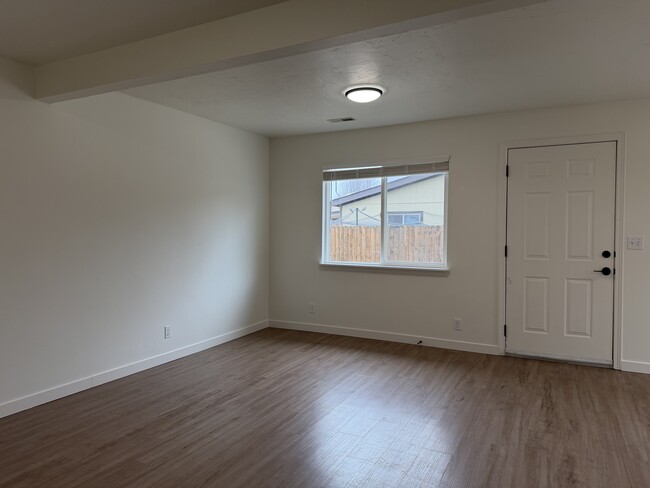 Building Photo - 416 Jasper Ave