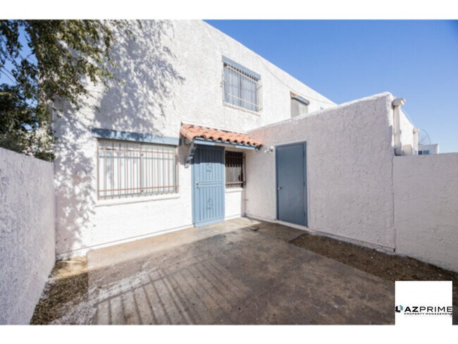Foto del edificio - Your Perfect Phoenix Retreat - Gorgeous 2/1 Townhouse!