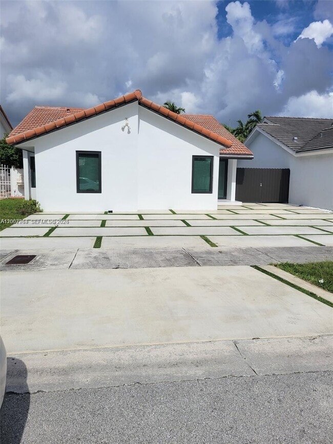 Building Photo - 3872 SW 133rd Pl