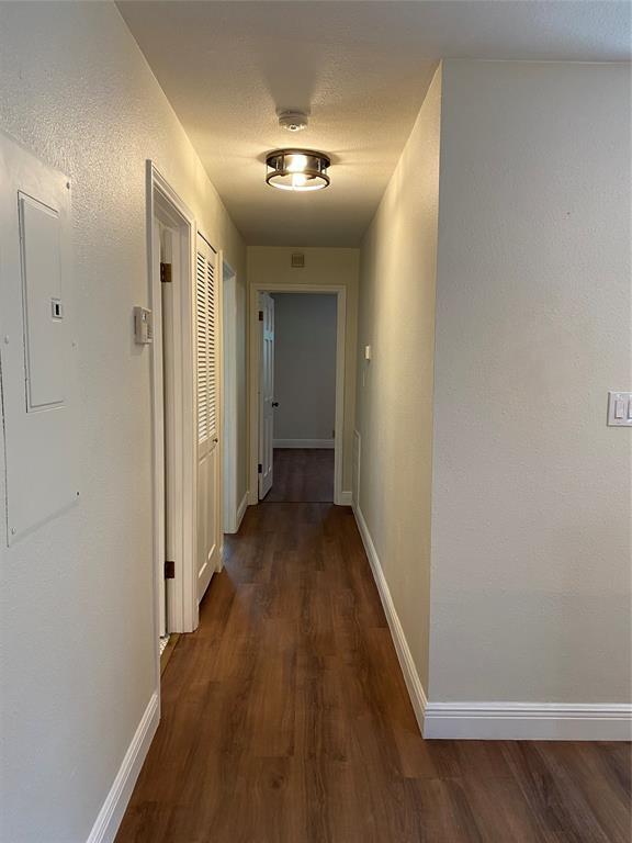 Building Photo - 15410 Enid Dr
