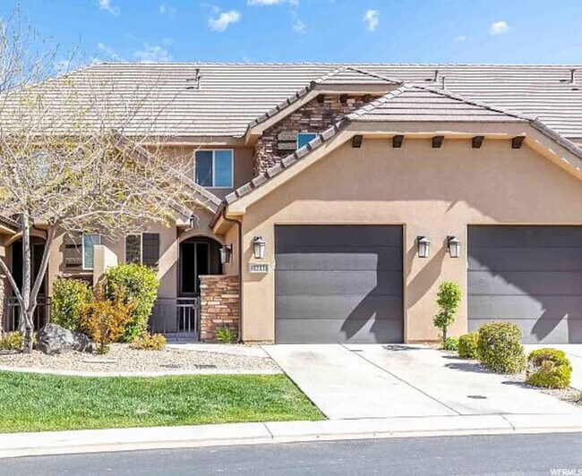 Foto del edificio - 4241 Razor Ridge Dr