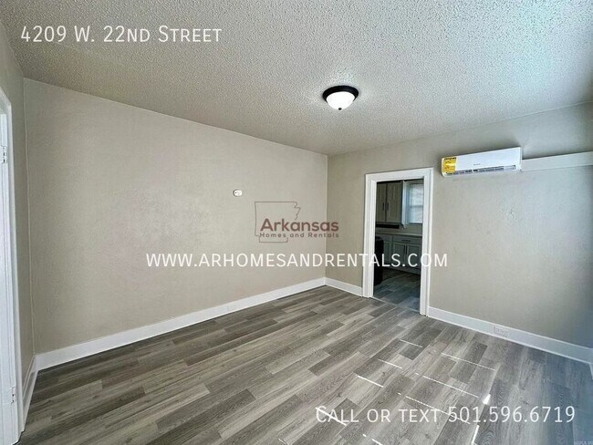 Foto del edificio - 4209 W 22nd St