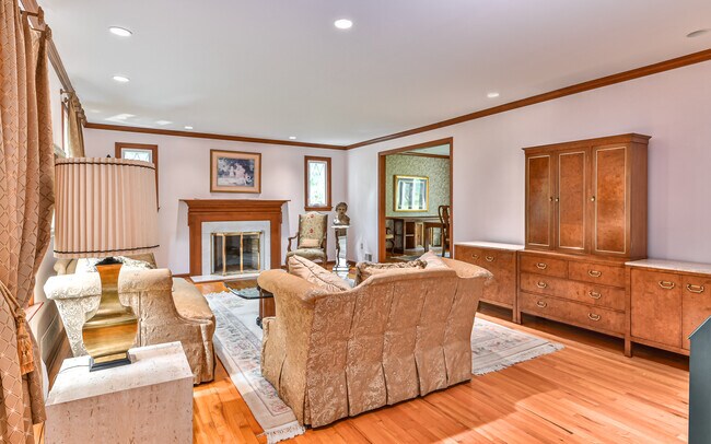 Foto del edificio - 3169 Henrich Farm Ln