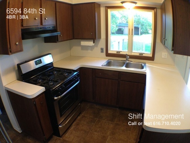 Foto del edificio - 6594 84th St SE