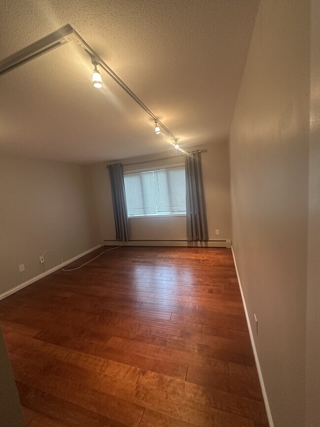Foto del edificio - 4380 Brookside Ct