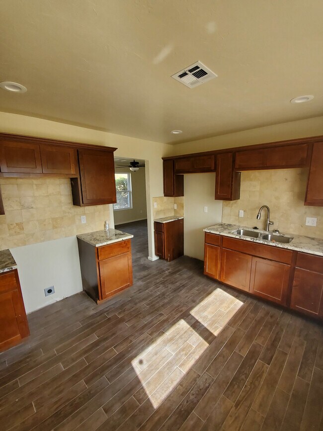The Ranch House House for Rent in Del City, OK