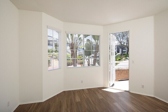 Building Photo - 3969 Mahaila Ave