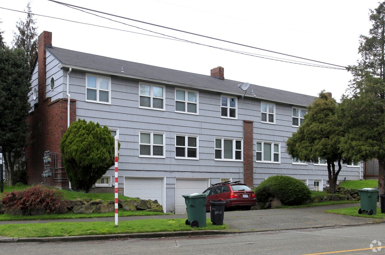8001 Densmore Ave N, Seattle, WA 98103 Apartments in Seattle, WA