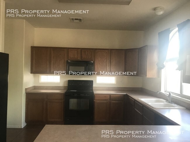 Building Photo - 40535 N Brumana St
