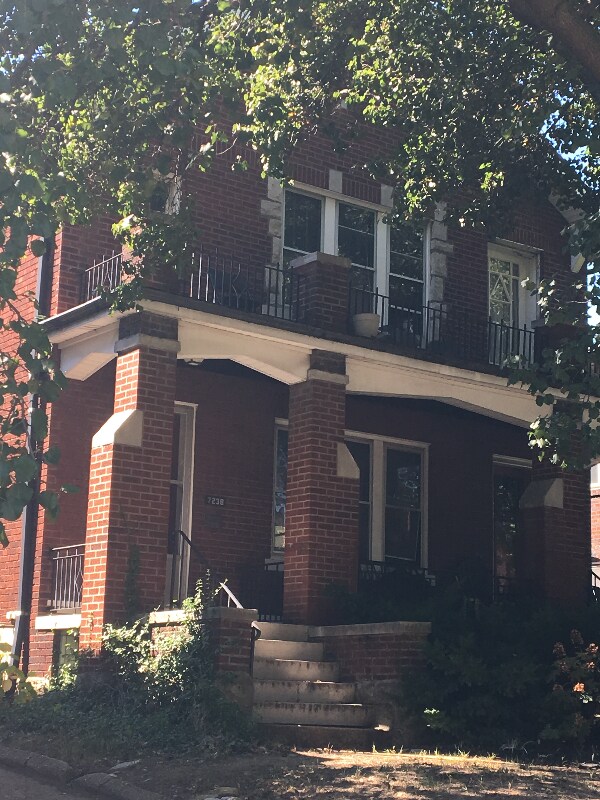 7238 Building - 7238 Forsyth Blvd