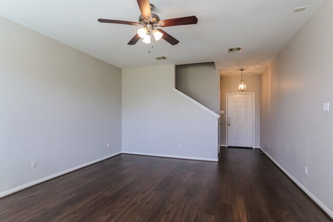 Foto del edificio - 21835 Octavia Way