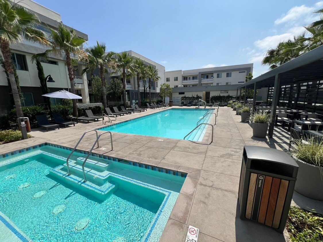Primary Photo - Upscale Living 2 Bed 2 Bath Condo in Anahe...