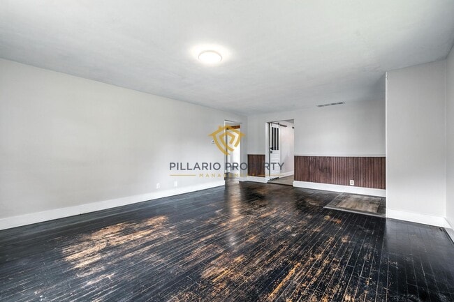 Building Photo - Charming Updated 3-Bedroom Ranch in Anderson, IN, Available Now!