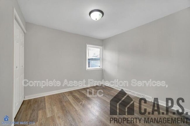 Foto del edificio - 7744 Bertram Ave