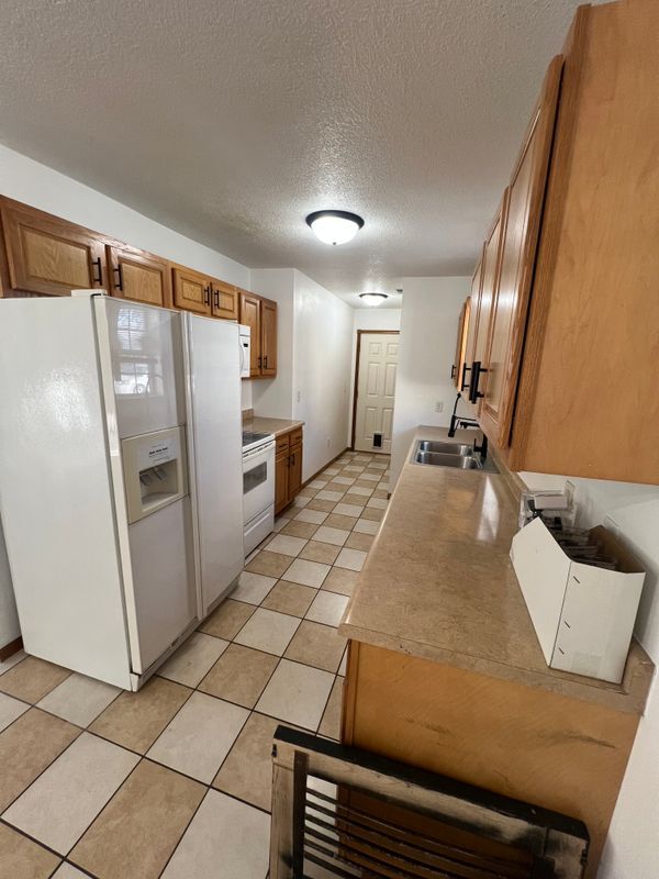 Foto del edificio - 109 W Pleasant St