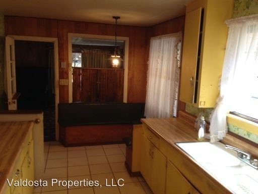 Building Photo - 707 Baytree Dr