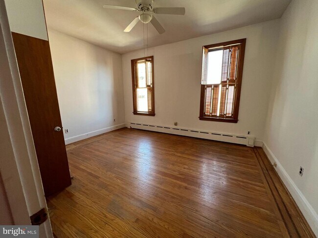Building Photo - 1626 Mifflin St