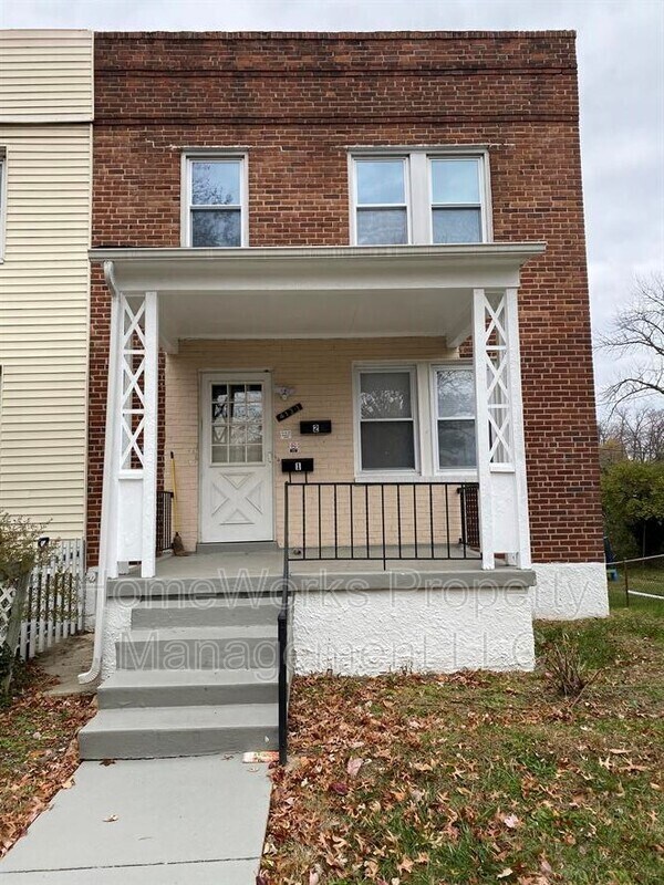 Primary Photo - 4130 Woodhaven Ave