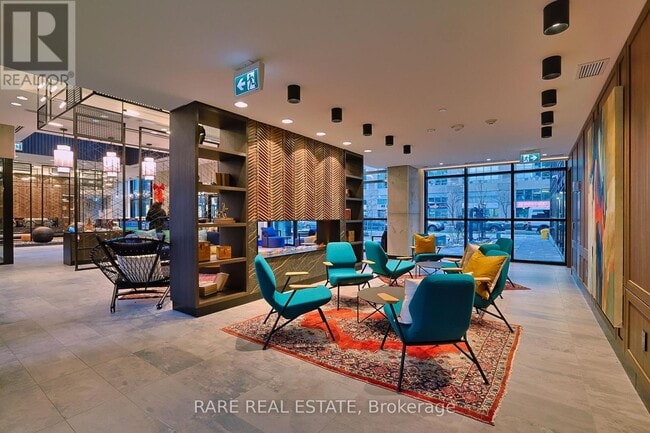 Building Photo - 251 Manitoba St