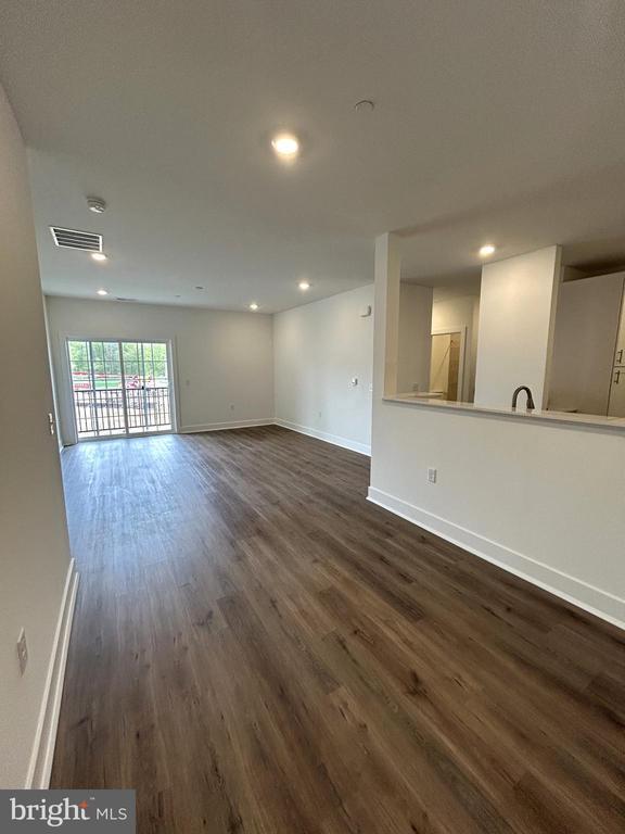 Foto del edificio - 2203 Prince Hall Dr