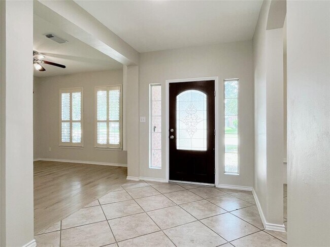 Foto del edificio - 20847 Cottage Cove Ln