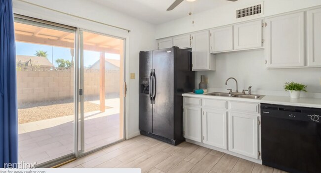 Foto del edificio - 3 br, 2 bath House - 1341 S Allen Street UNIT