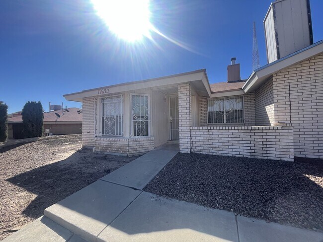 Foto del edificio - 11622 Scott Simpson Dr