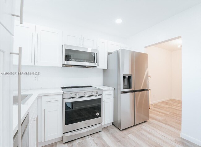 Building Photo - 2041 NW 81st Ave