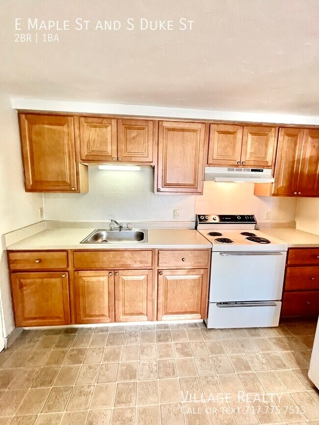 Foto del edificio - 461 E Maple St