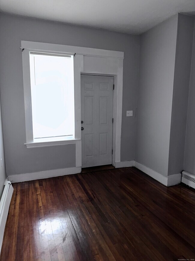 Foto del edificio - 442 Carroll Ave