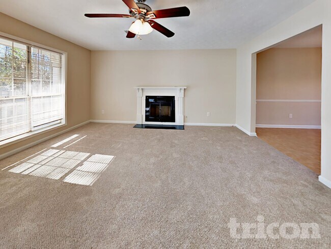 Building Photo - 2481 Dublin Ct